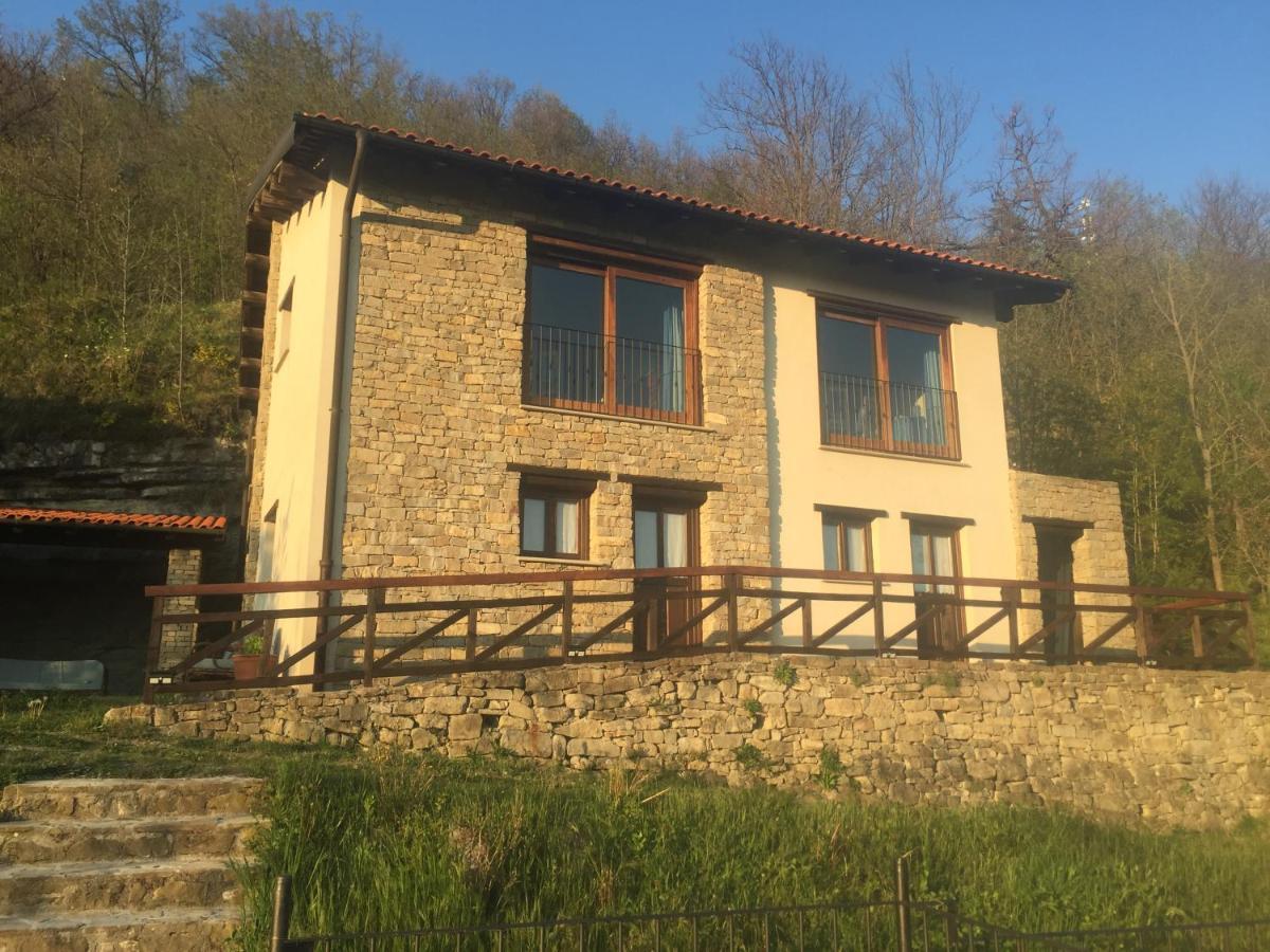 Residenza Cima Le Vigne Acomodação com café da manhã Millesimo Exterior foto
